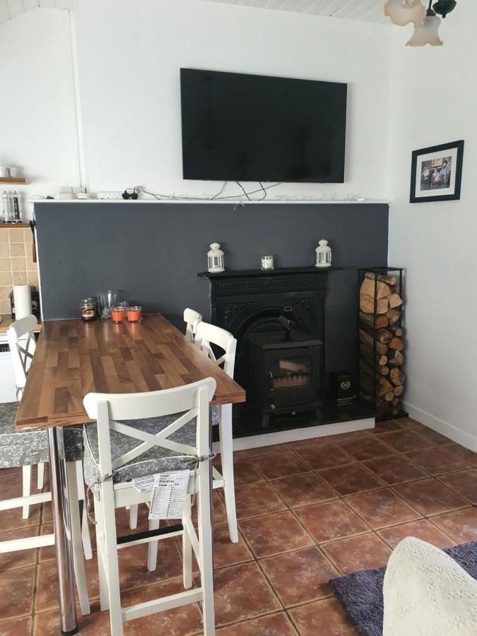 The Speak Easy Cottage Multyfarnham -Two Bedroom Екстериор снимка
