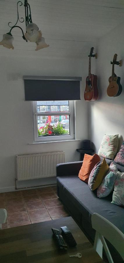 The Speak Easy Cottage Multyfarnham -Two Bedroom Екстериор снимка